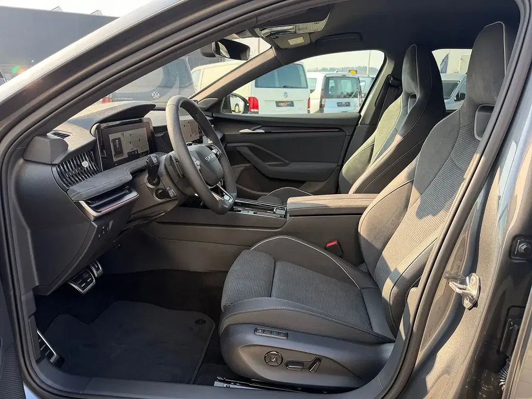 Skoda Superb - Thumbnail 7