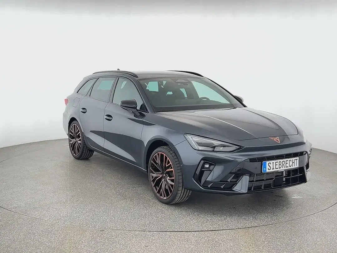 CUPRA Leon - Thumbnail 3