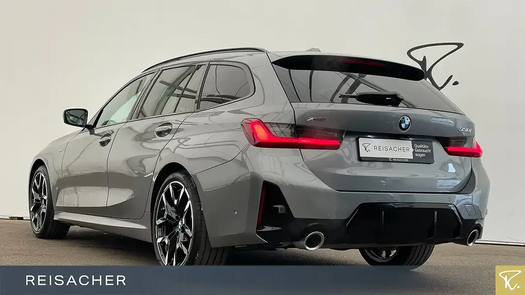 BMW 330 - Thumbnail 2