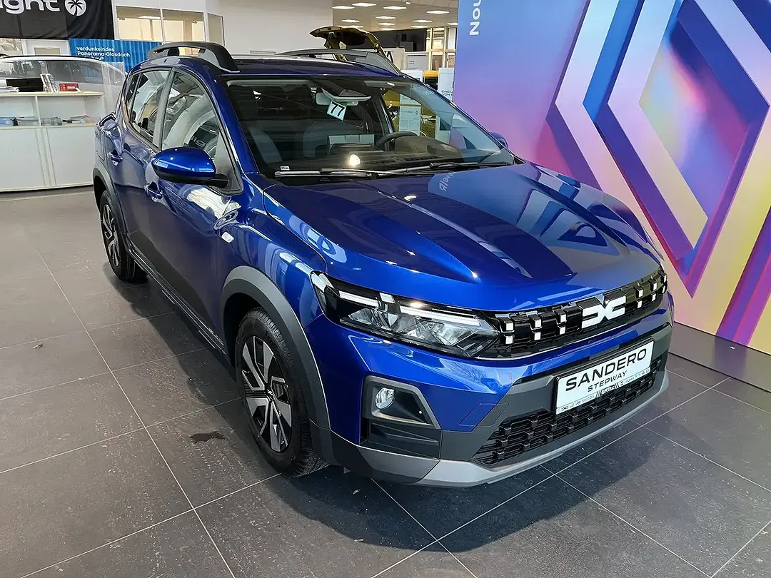 Dacia Sandero - Thumbnail 3