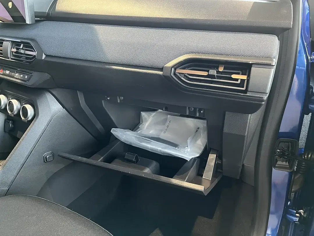 Dacia Sandero - Thumbnail 6