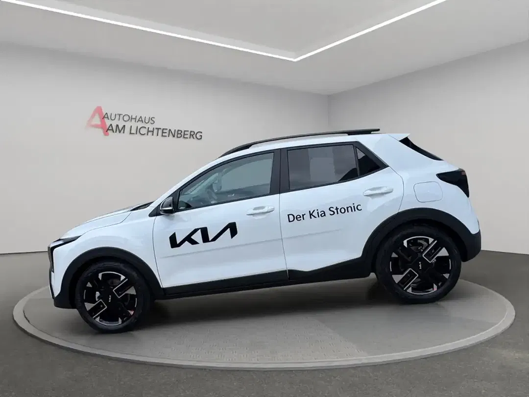 Kia Stonic - Thumbnail 2
