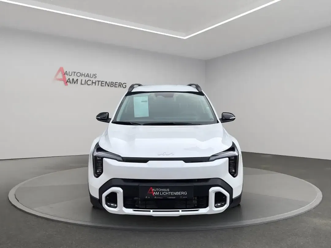 Kia Stonic - Thumbnail 3