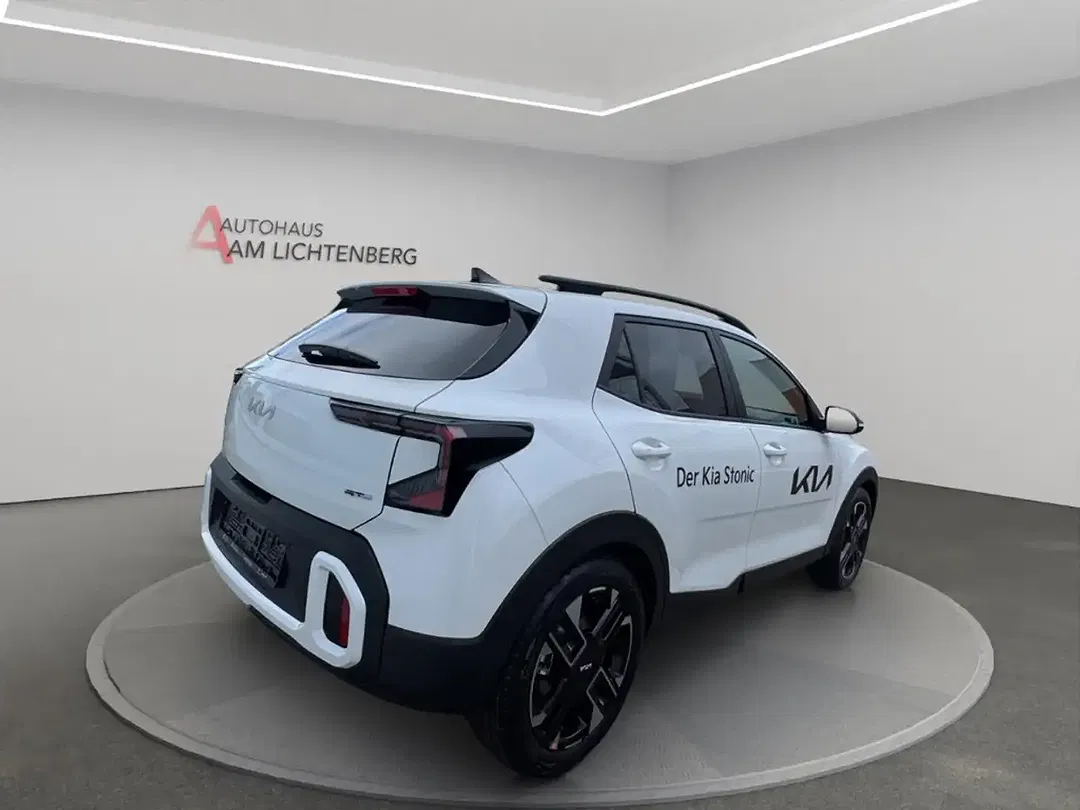Kia Stonic - Thumbnail 4