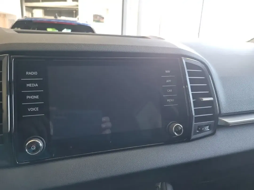 Skoda Karoq - Thumbnail 10