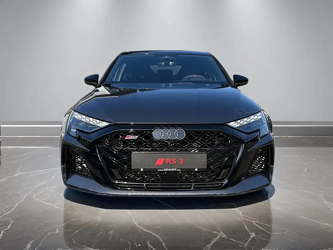 Audi RS3 - Thumbnail 3