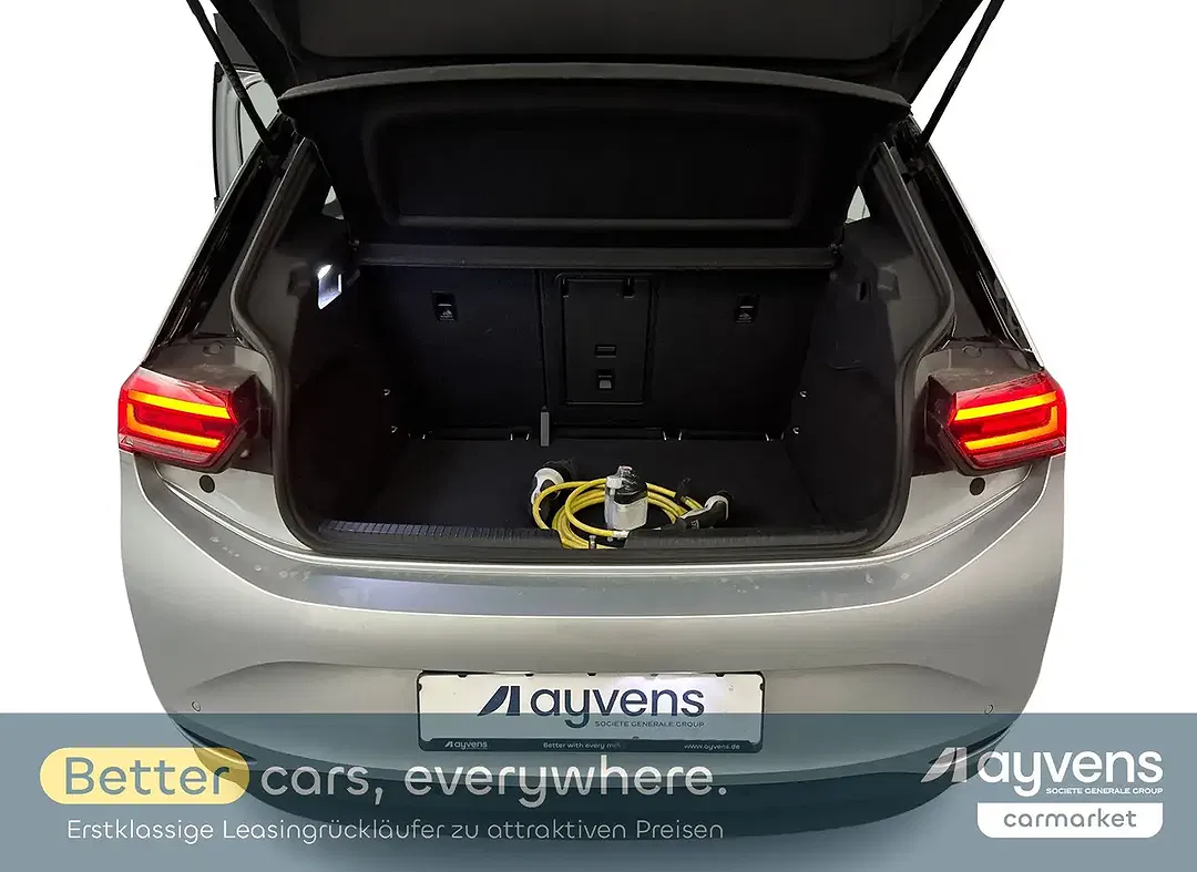 Volkswagen ID.3 - Thumbnail 2