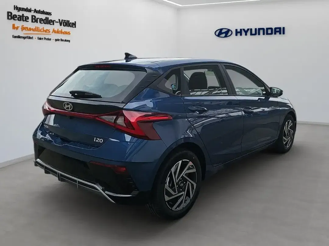 Hyundai i20 - Thumbnail 3