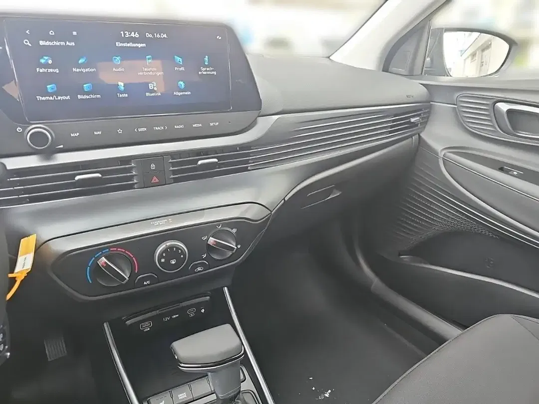Hyundai i20 - Thumbnail 9