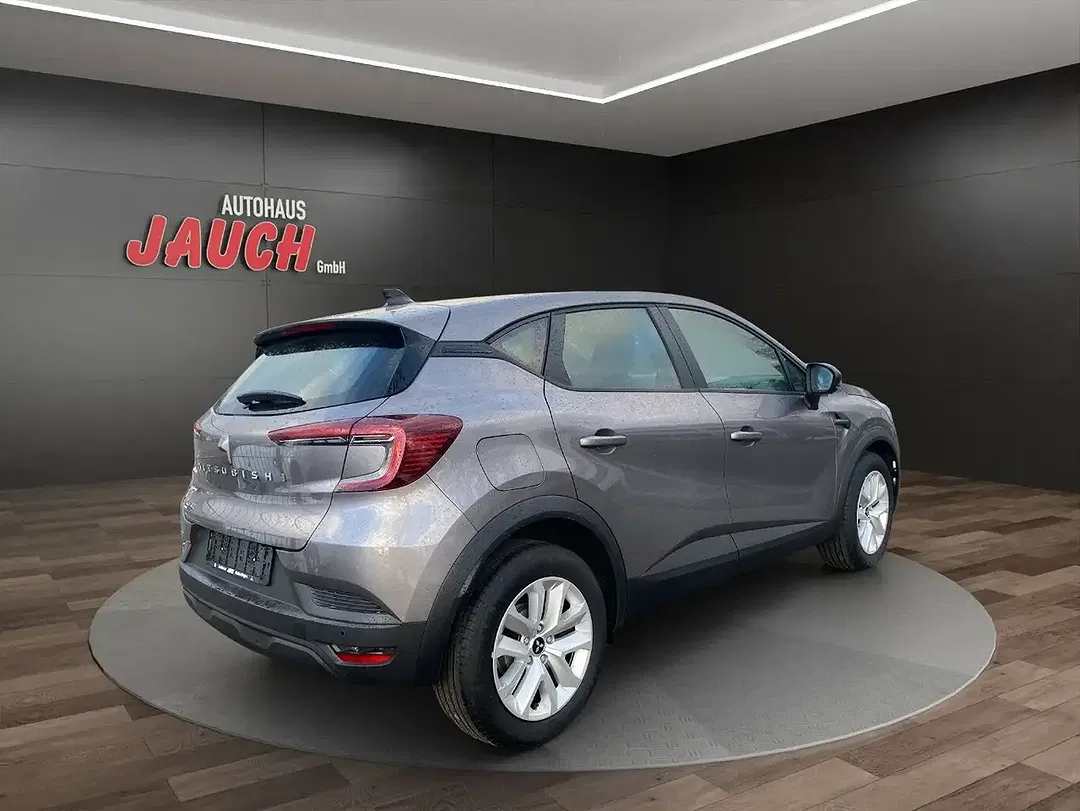 Mitsubishi ASX - Thumbnail 3