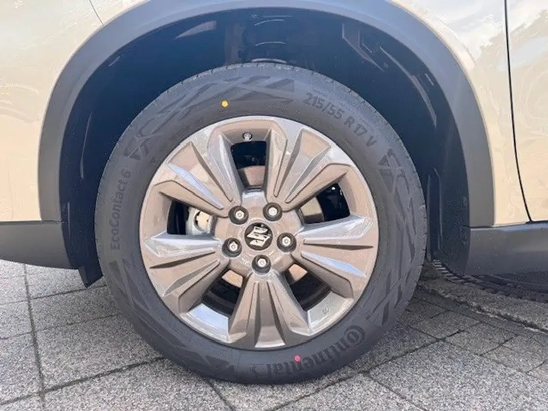 Suzuki Vitara - Thumbnail 9