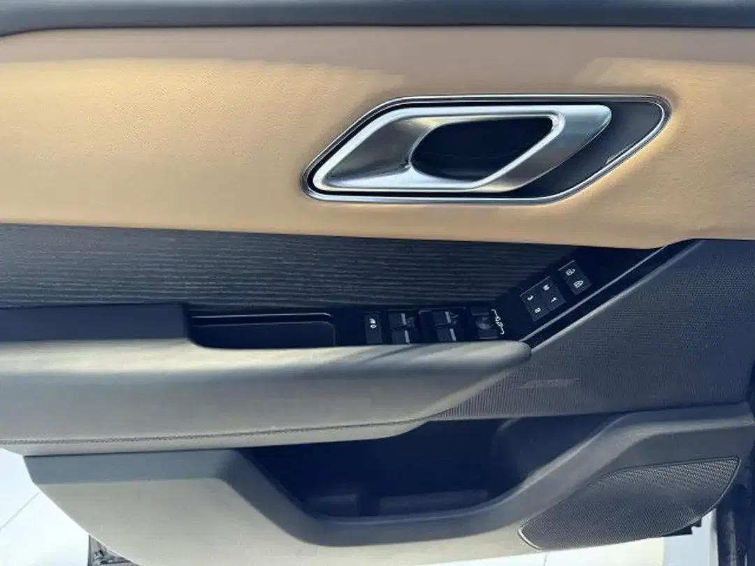 Land Rover Range Rover Velar - Thumbnail 12