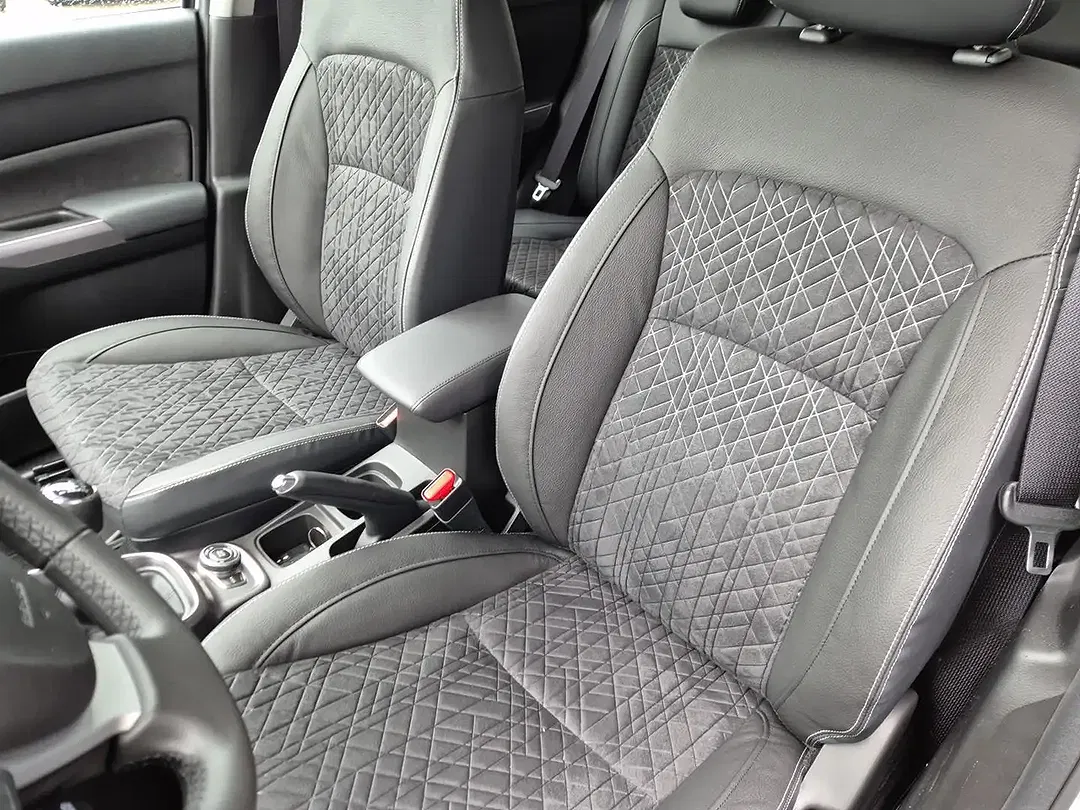 Suzuki Vitara - Thumbnail 12