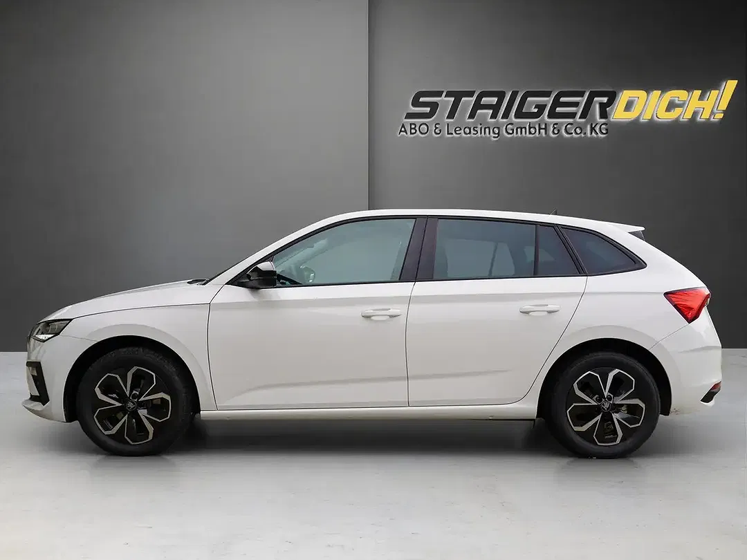 Skoda Scala - Thumbnail 2