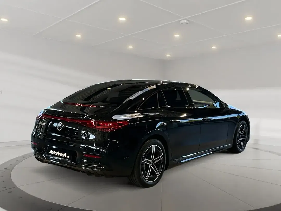 Mercedes-Benz EQE 300 - Thumbnail 4