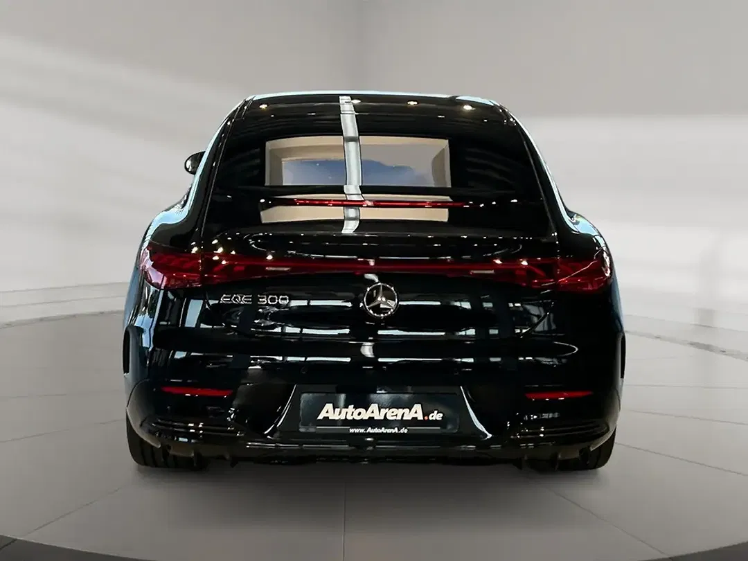 Mercedes-Benz EQE 300 - Thumbnail 6