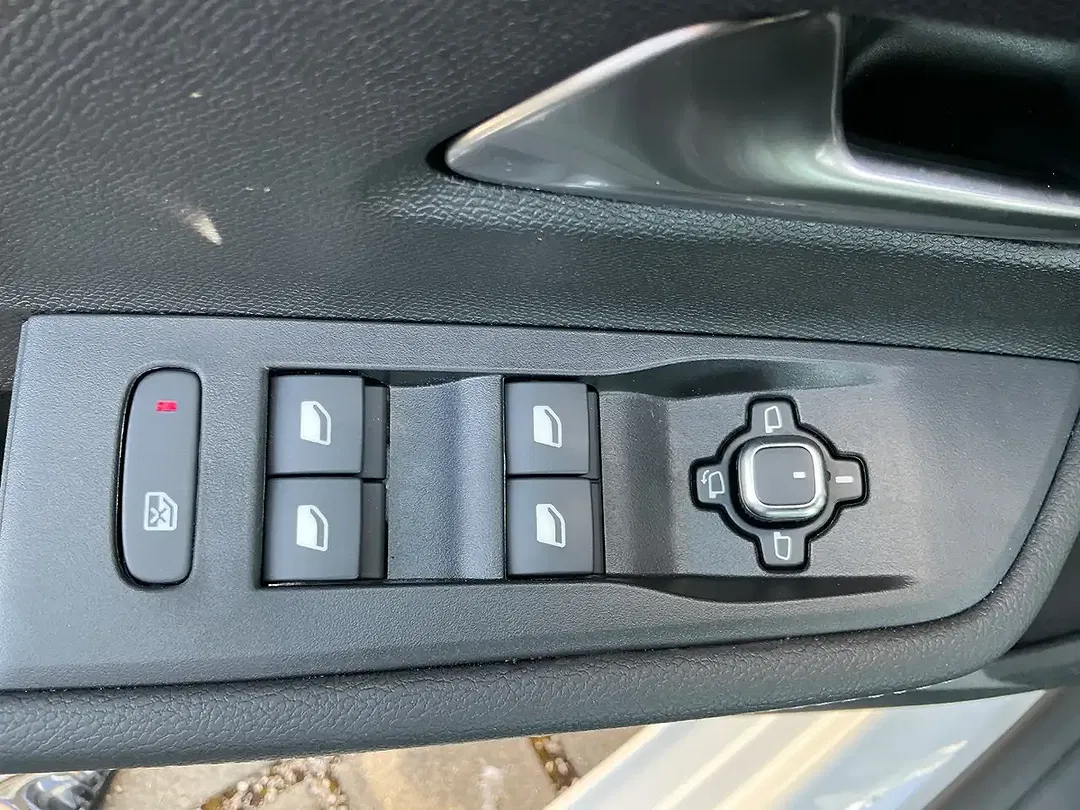Opel Astra - Thumbnail 9