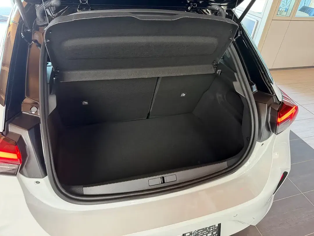 Opel Corsa - Thumbnail 10