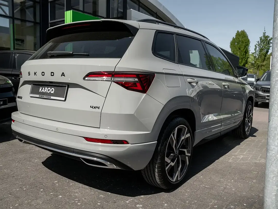 Skoda Karoq - Thumbnail 3