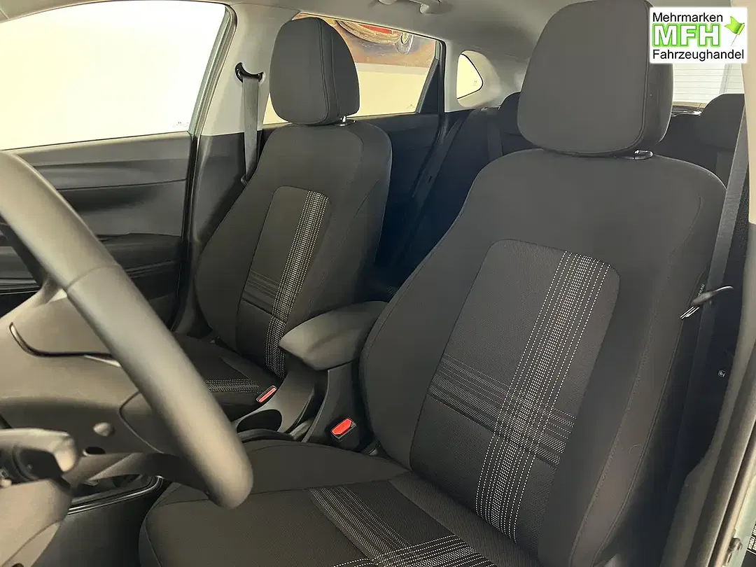 Hyundai i20 - Thumbnail 9