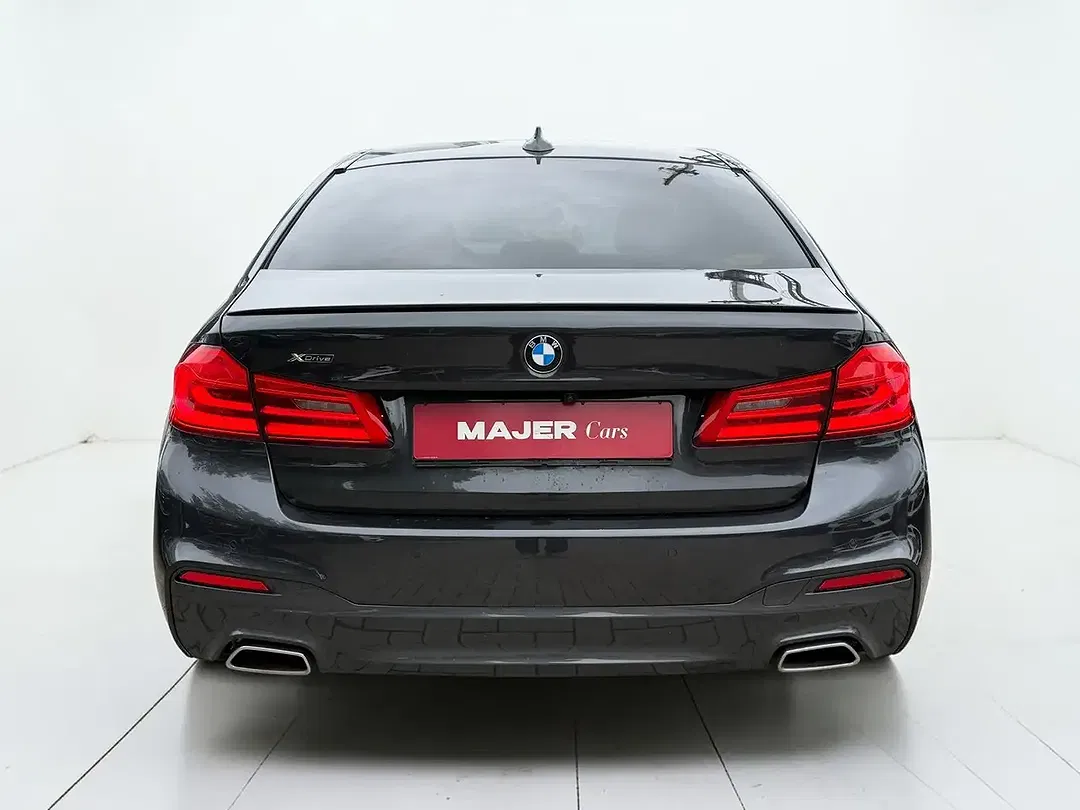 BMW 530 - Thumbnail 11