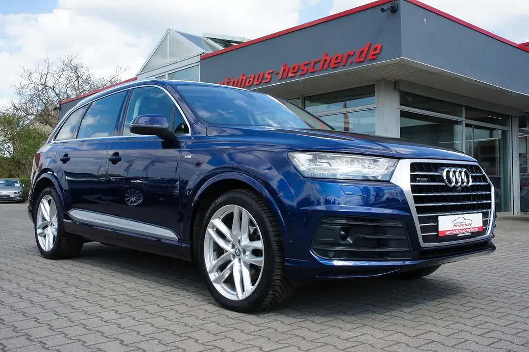 Audi Q7 - Thumbnail 2