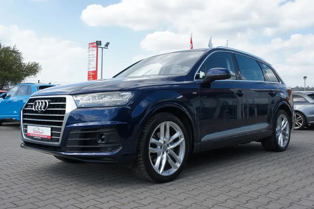 Audi Q7 - Thumbnail 4
