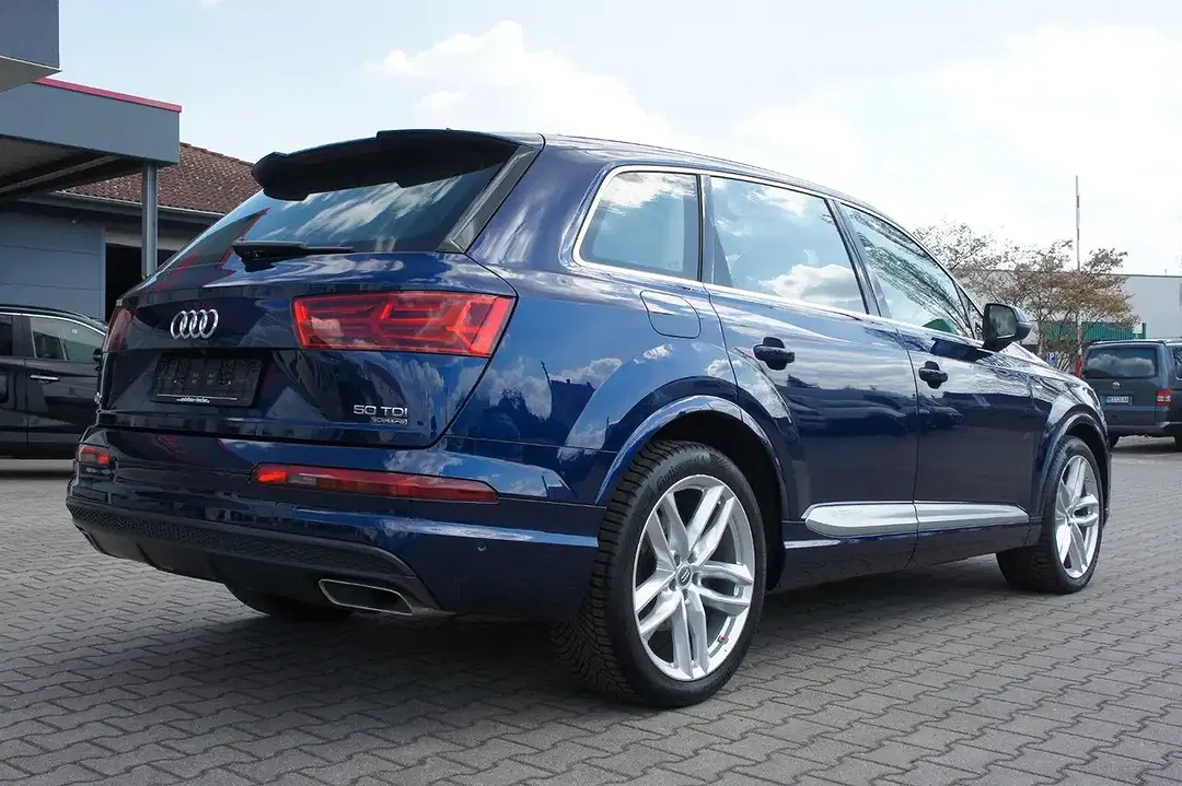 Audi Q7 - Thumbnail 8