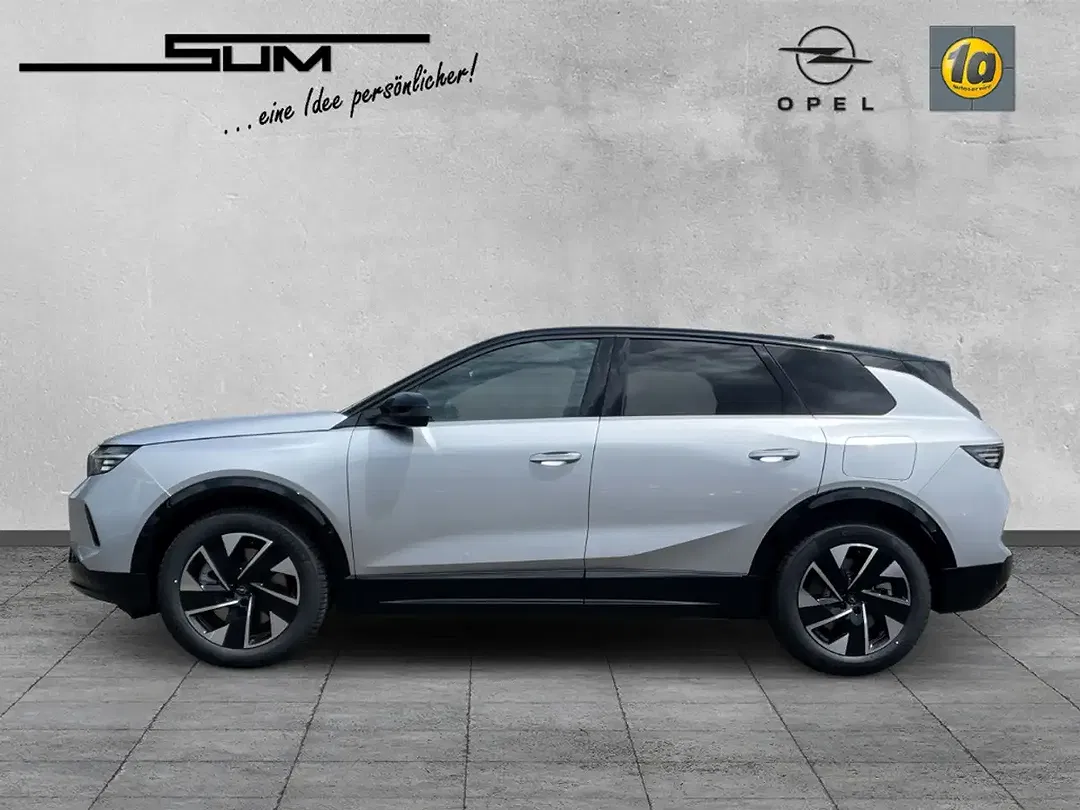 Opel Grandland - Thumbnail 2