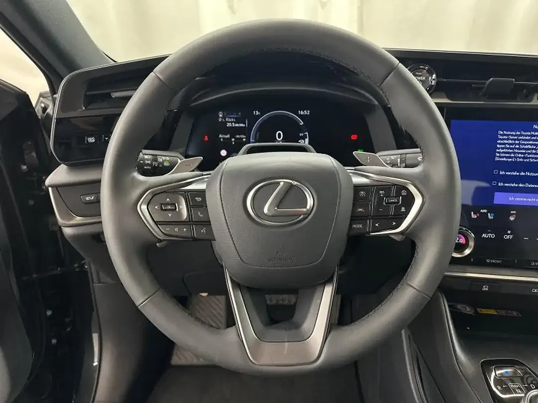Lexus RZ - Thumbnail 23