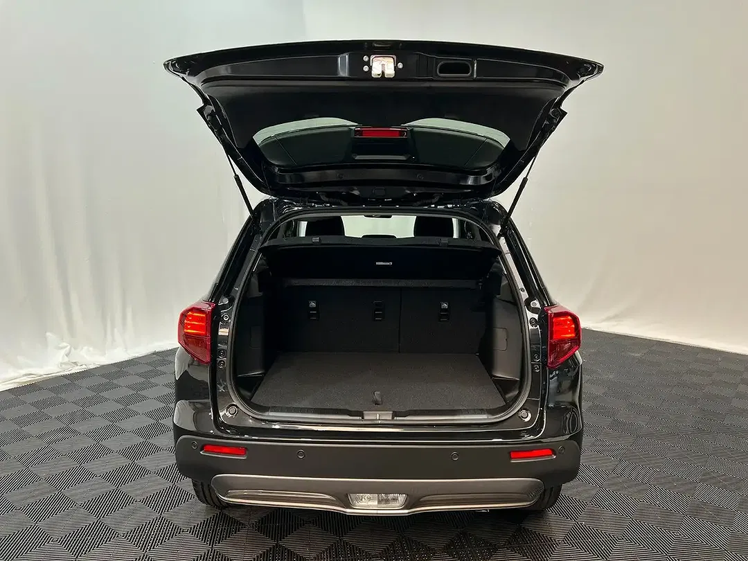 Suzuki Vitara - Thumbnail 10