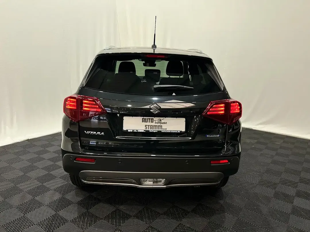 Suzuki Vitara - Thumbnail 4