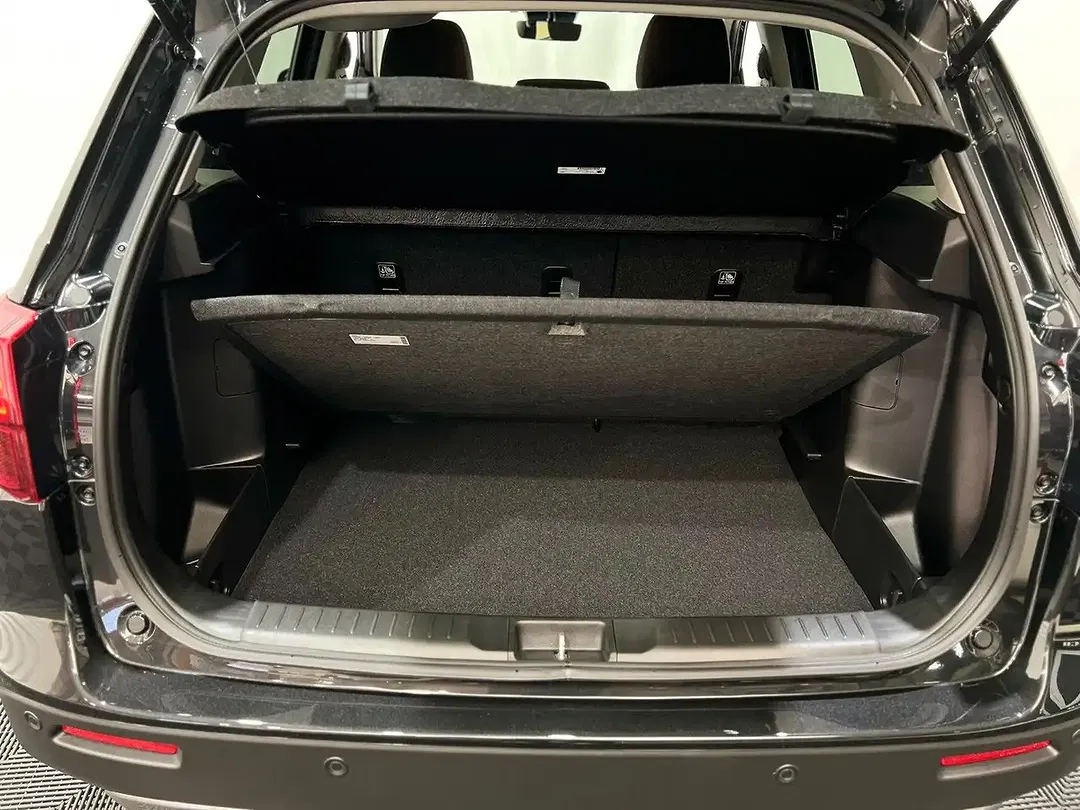 Suzuki Vitara - Thumbnail 9