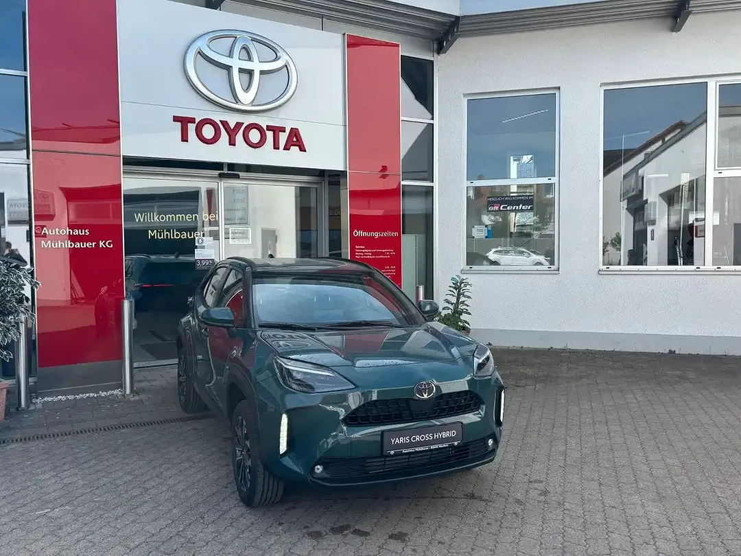 Toyota Yaris - Thumbnail 3