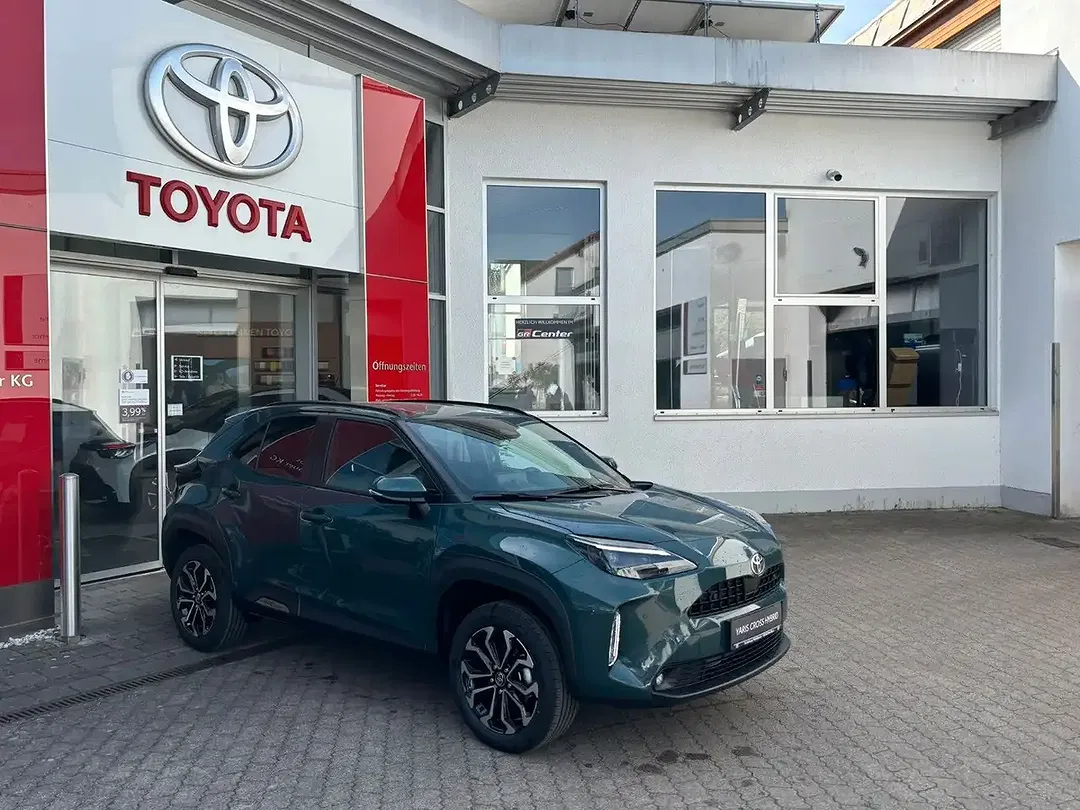 Toyota Yaris - Thumbnail 5