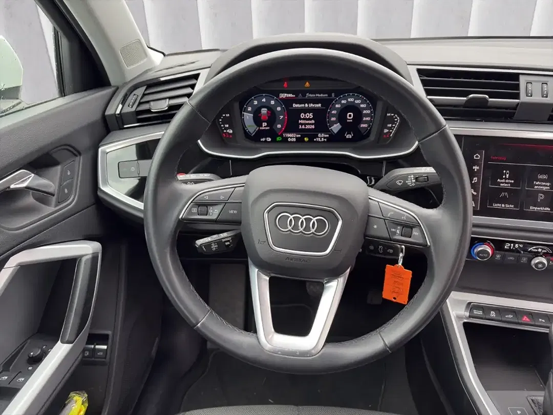 Audi Q3 - Thumbnail 11