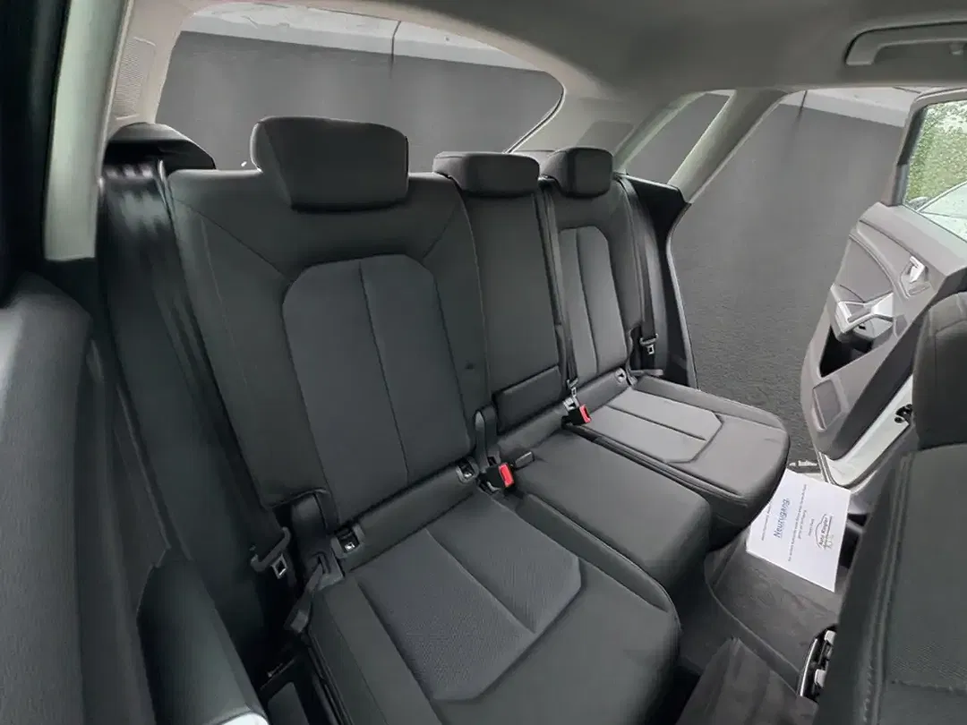 Audi Q3 - Thumbnail 13