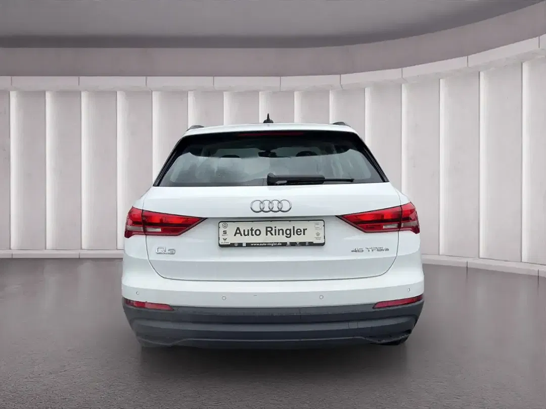 Audi Q3 - Thumbnail 4