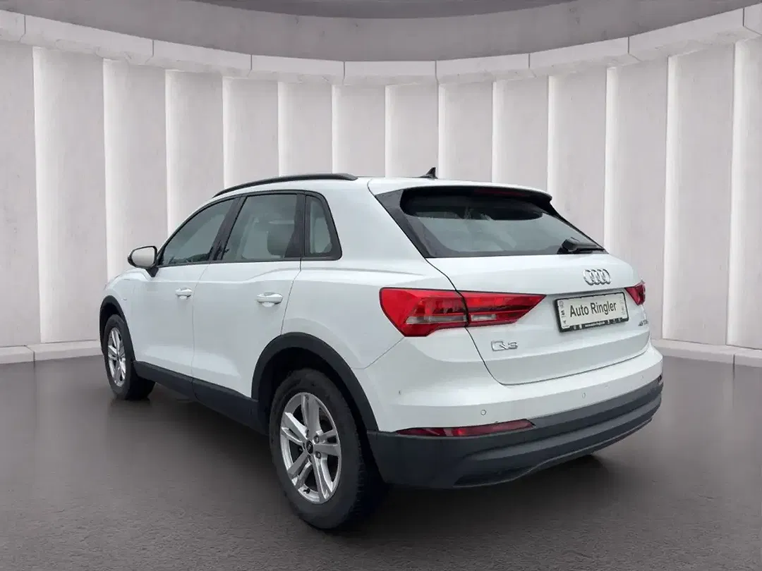 Audi Q3 - Thumbnail 5