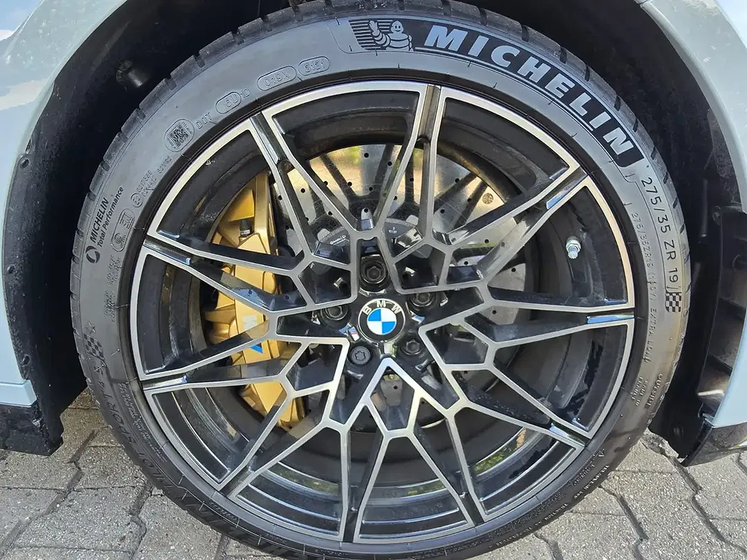BMW M4 - Thumbnail 11