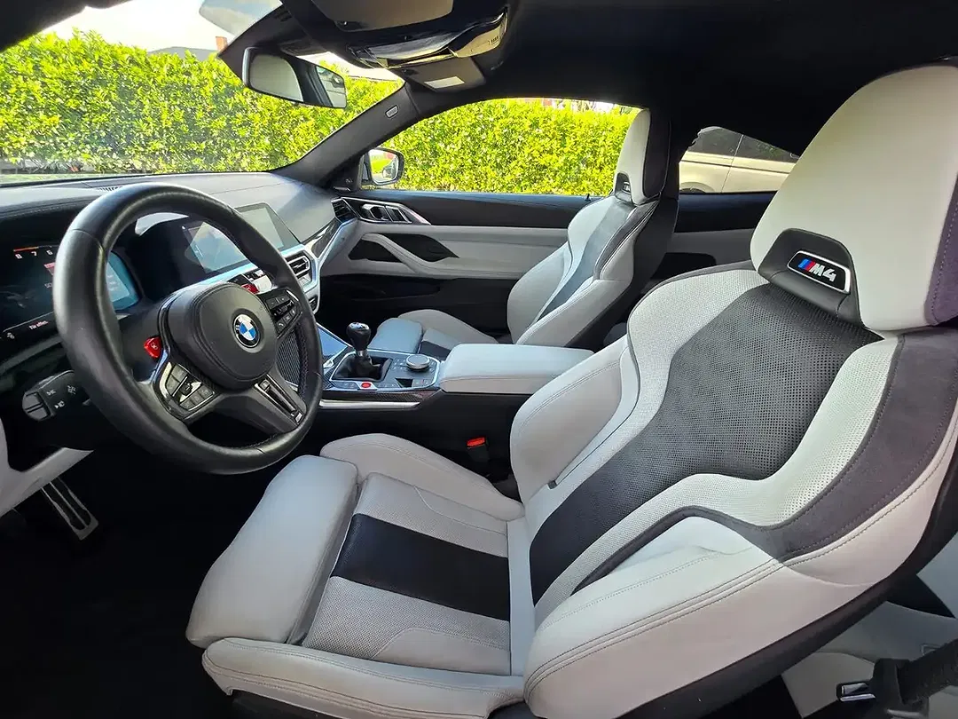 BMW M4 - Thumbnail 12