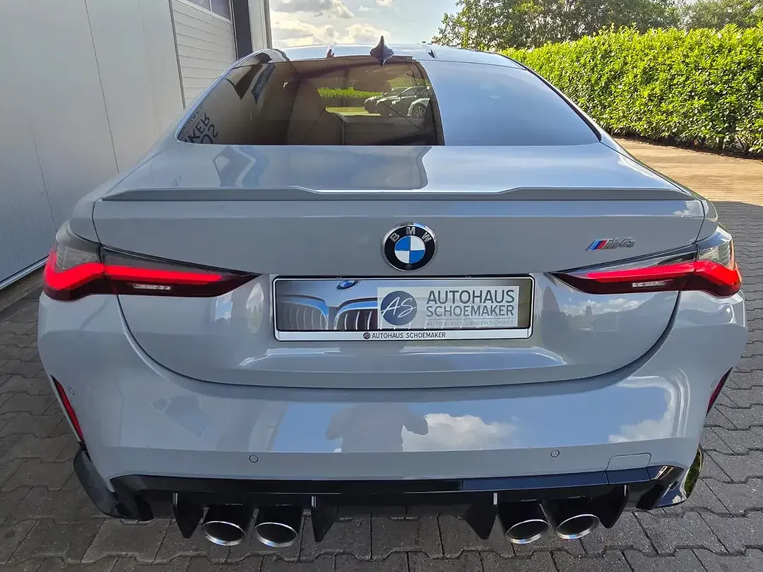 BMW M4 - Thumbnail 9