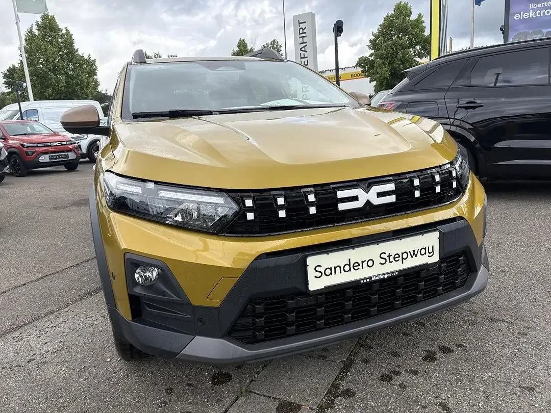 Dacia Sandero - Thumbnail 1