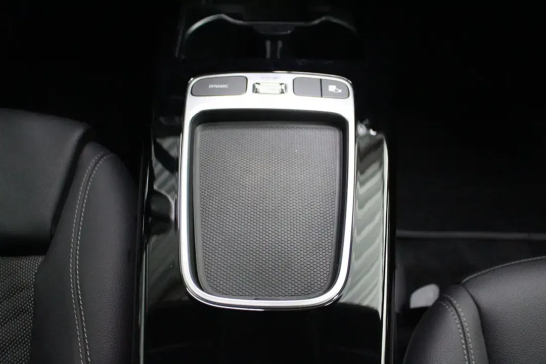 Mercedes-Benz A 200 - Thumbnail 12