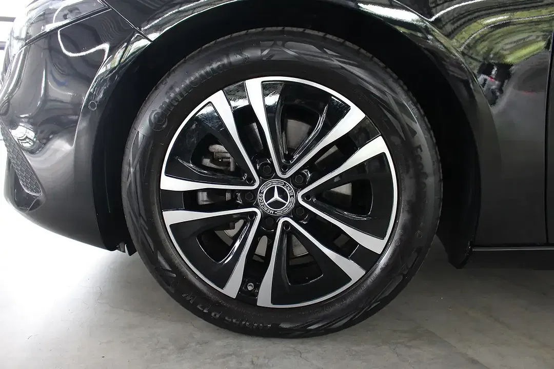 Mercedes-Benz A 200 - Thumbnail 4