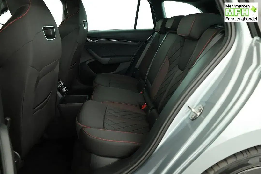 Skoda Octavia - Thumbnail 11