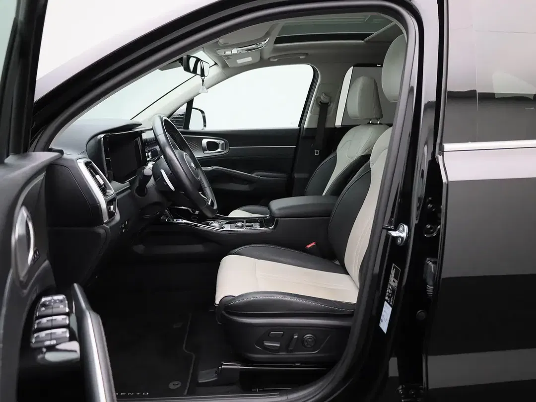 Kia Sorento - Thumbnail 11
