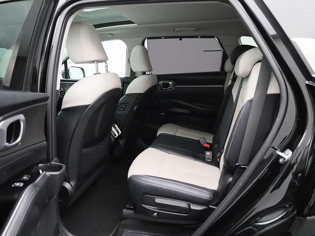 Kia Sorento - Thumbnail 12