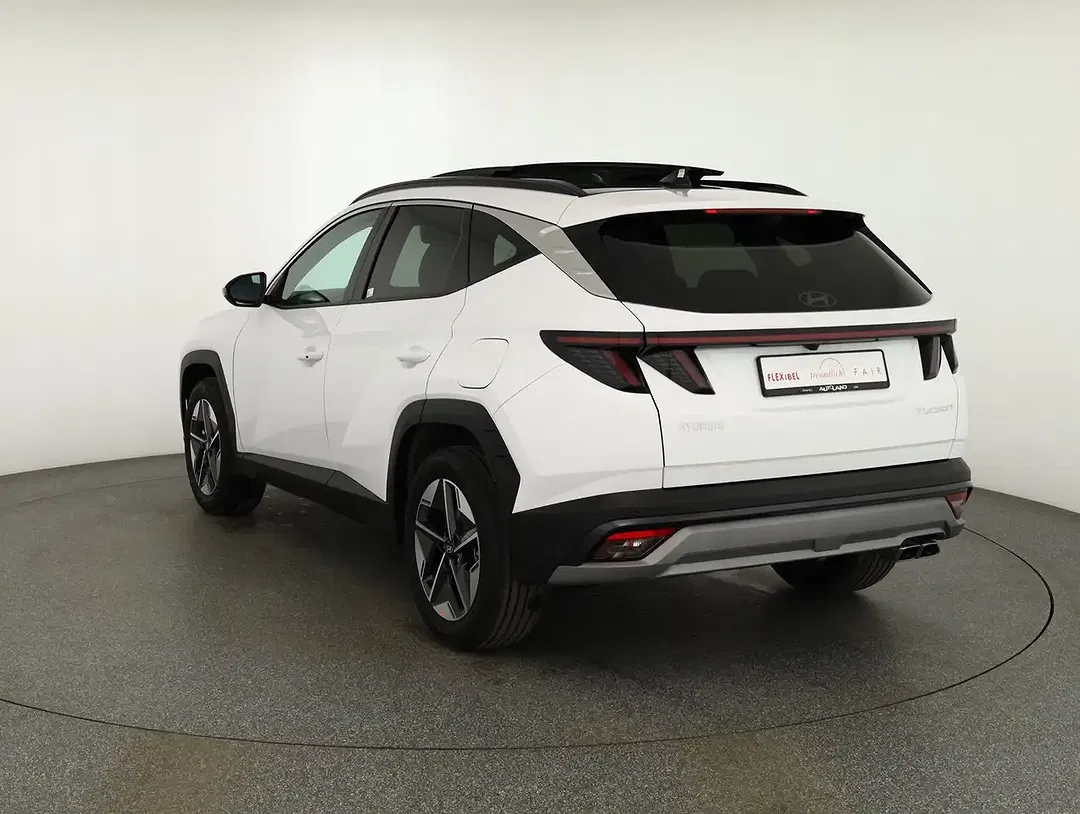 Hyundai TUCSON - Thumbnail 2