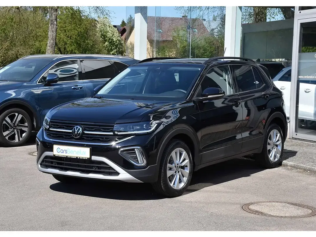 Volkswagen T-Cross - Thumbnail 2